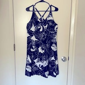 Patagonia Amber Dawn Sundress Valley Floral Navy and White size XL